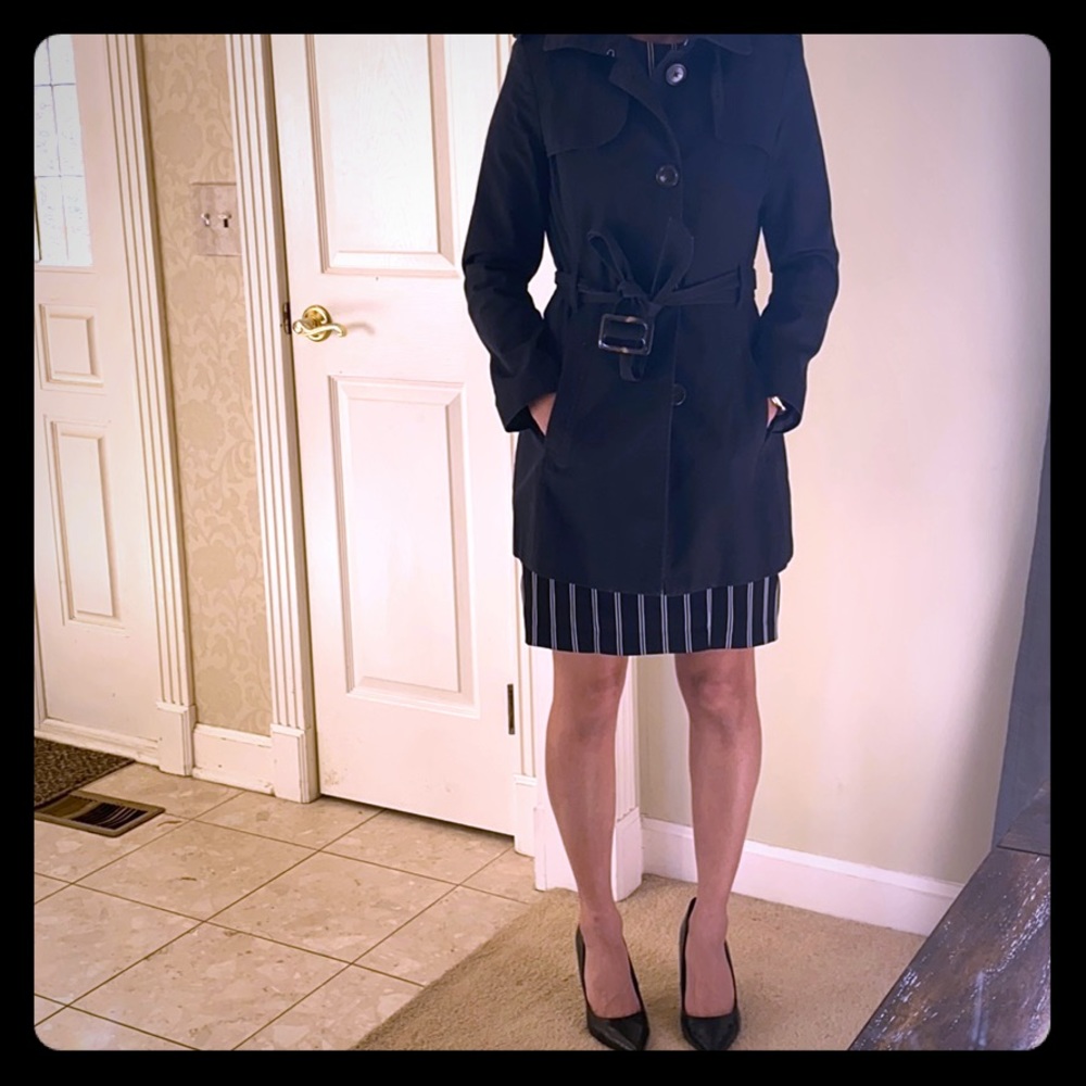 Black Banana Republic trench coat.